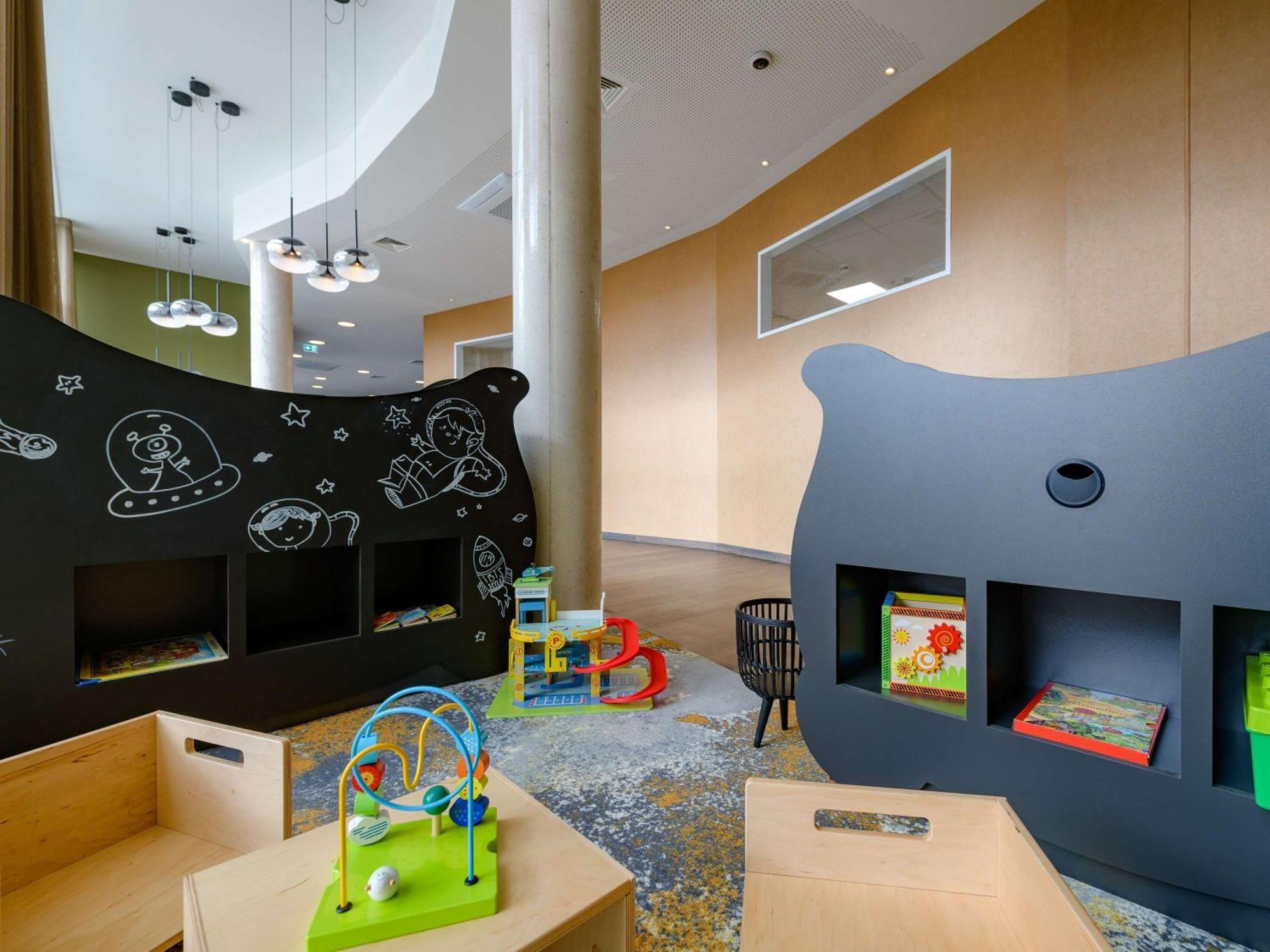 Готель Ibis Styles Кобург Екстер'єр фото