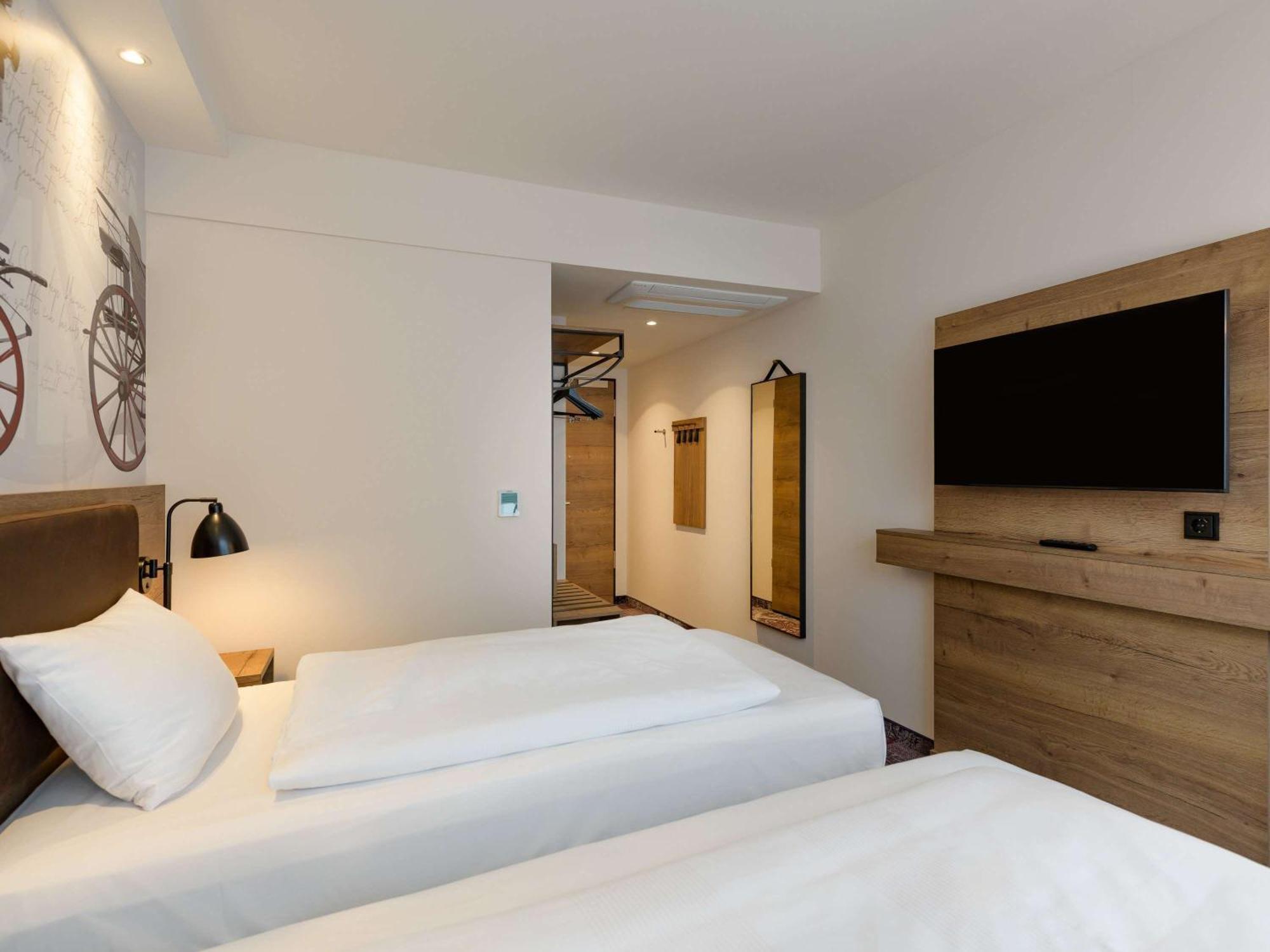 Готель Ibis Styles Кобург Екстер'єр фото
