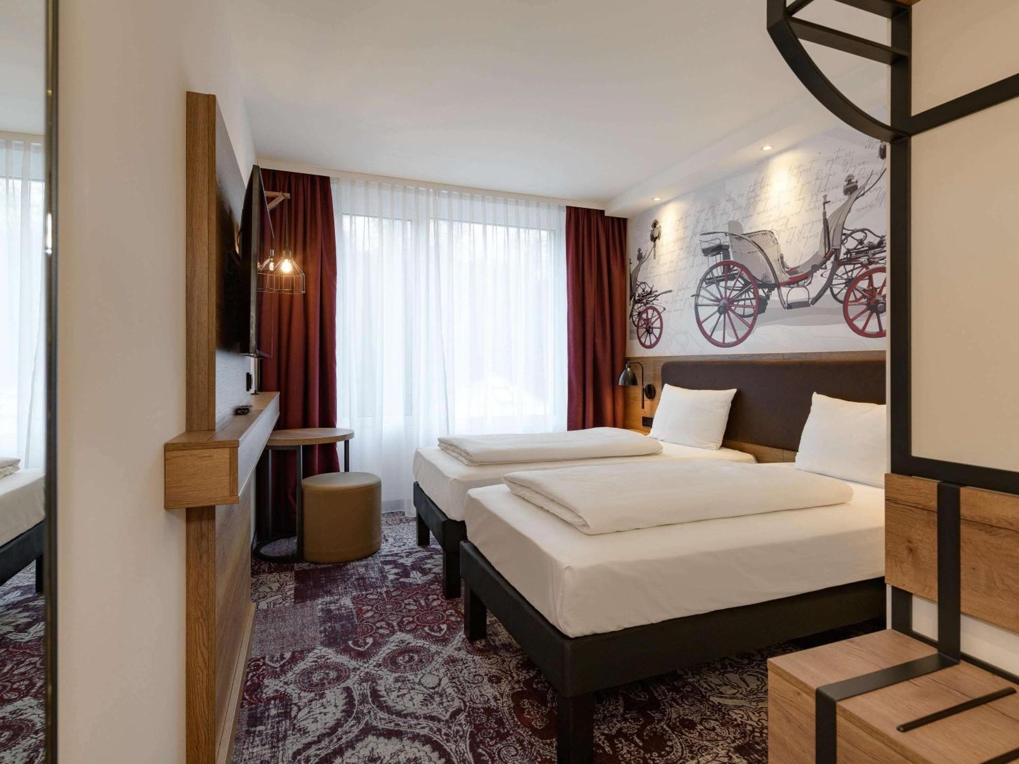 Готель Ibis Styles Кобург Екстер'єр фото