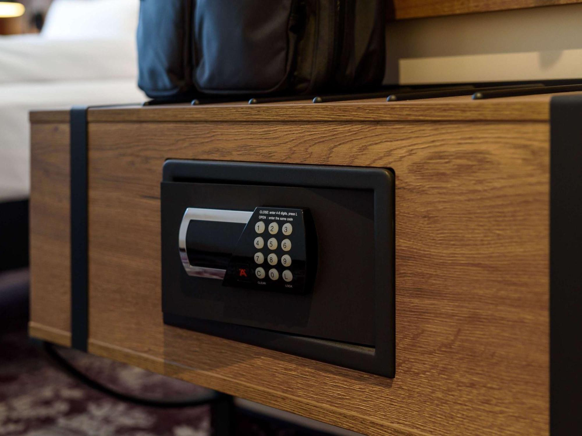 Готель Ibis Styles Кобург Екстер'єр фото