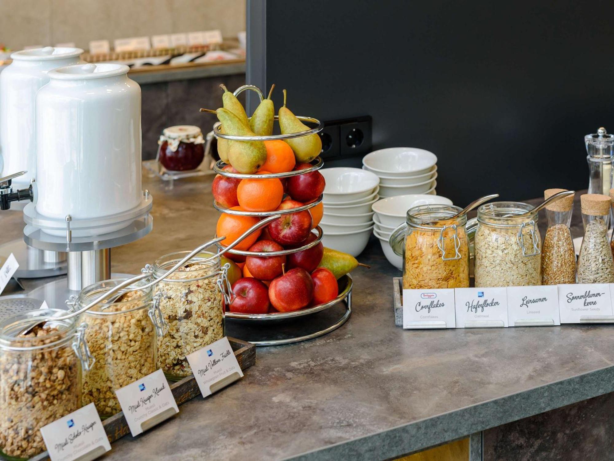 Готель Ibis Styles Кобург Екстер'єр фото